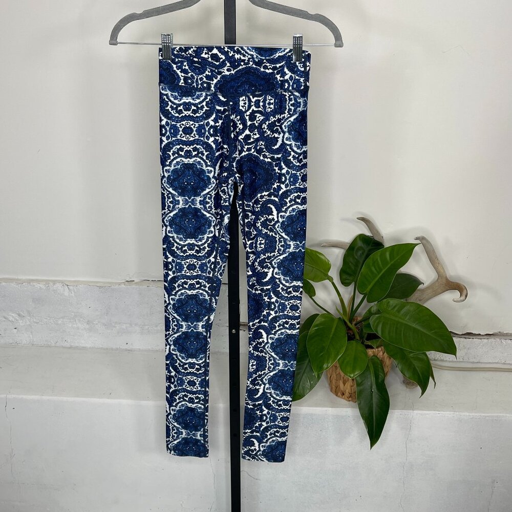 The Upside Activewear Yoga Leggings XXS Blue White Paisley Stretch Elastic Waist